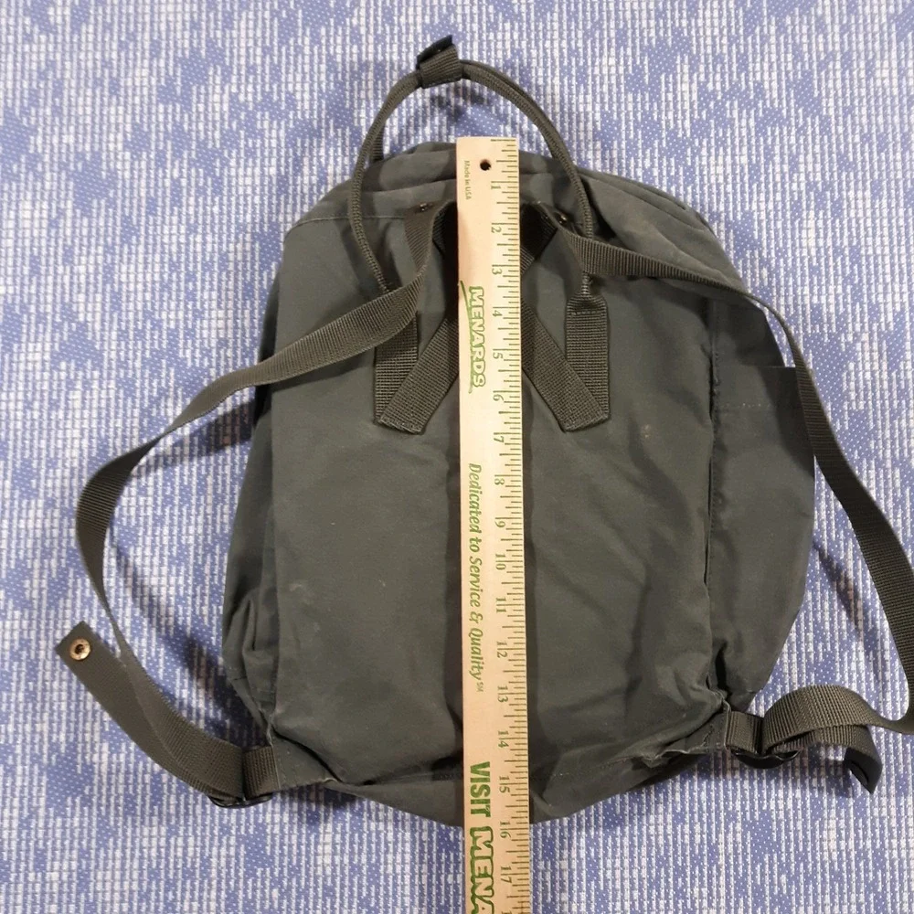 Fjallraven Kanken Backpack Soft Case Adjustable Straps Unisex Daypack 23510